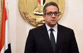 وزير السياحة والأثار الحكومة توافق علي إعفاءات لدعم السياحة منها الغاء رسوم التاشيرات والاقلاع والهبوط وارجاء المديونيات