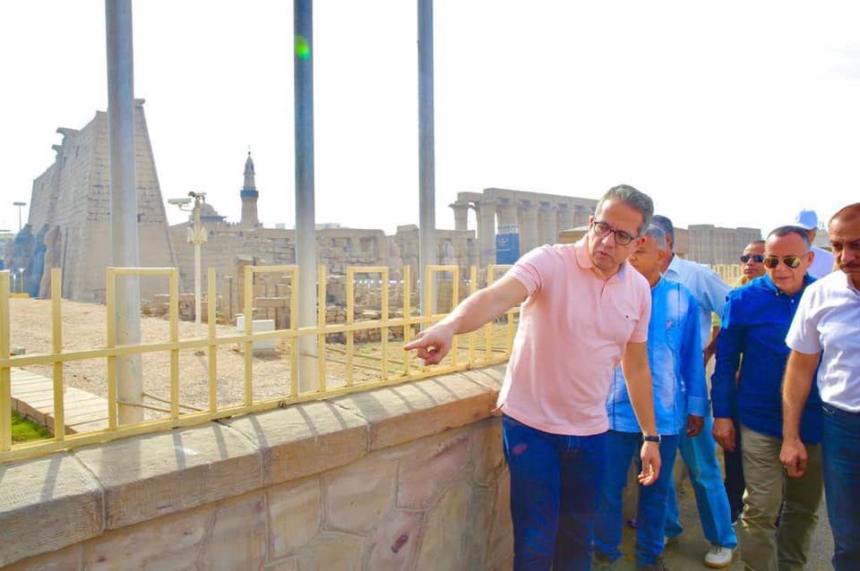 الاحتفالية الكبري بالأقصر.. استعدادات تجري علي قدم وساق تمهيدًا للانطلاق 1 و زير السياحة ومحافظ الأقصر يتابعان أعمال التطوير بالمحافظة تمهيدا للاحتفالية الكبري للأقصر