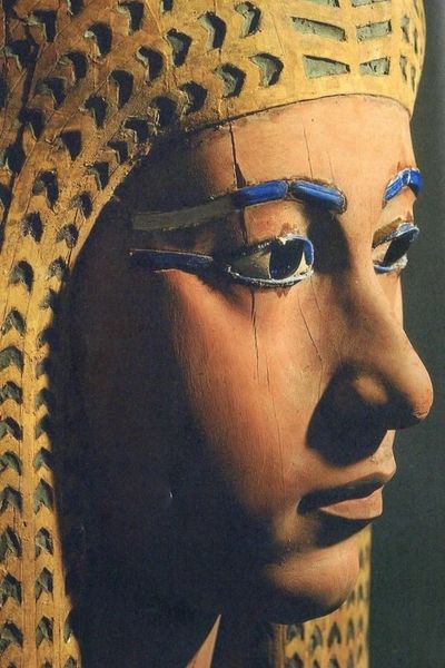 297391048 1266721587402885 4569192634199928560 n 1 تعرف علي الملكة المصرية القديمة الجميلة " ميريت أمون" ؟
