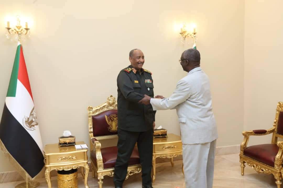 السودان .. البرهان يؤكد علي ضرورة تضافر الجهود من أجل بسط الأمن والاستقرار بجنوب كردفان 1 FB IMG 1659975040762 السودان .. البرهان يؤكد علي ضرورة تضافر الجهود من أجل بسط الأمن والاستقرار بجنوب كردفان