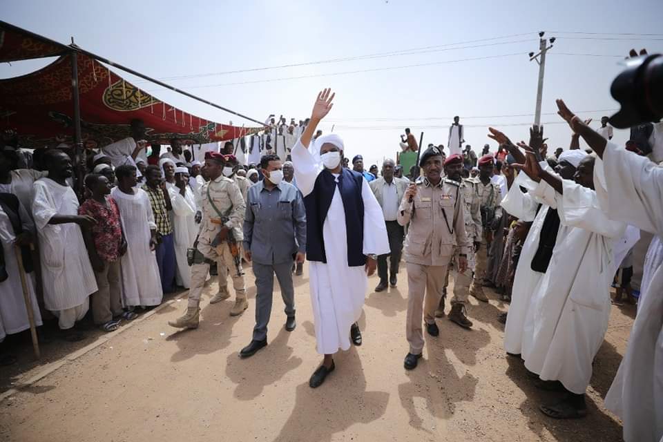 السودان .. نائب رئيس مجلس السيادة يتفقد المتأثرين من السيول والامطار 4 FB IMG 1660679064292 1 السودان .. نائب رئيس مجلس السيادة يتفقد المتأثرين من السيول والامطار