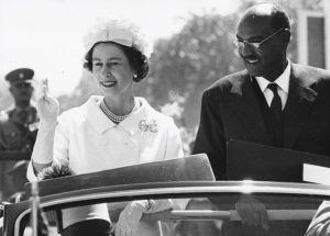 126659707 sudan ١٢ صورة نادرة لزيارات الملكة اليزابيث الثانية لأفريقيا