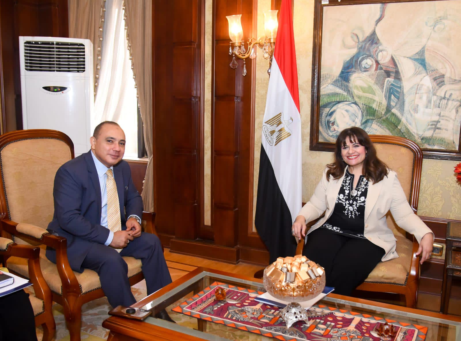مصر .. وزيرة الهجرة: التواصل مع الجاليات المصرية في الدول الأفريقية أولوية خلال الفترة المقبلة 1 308642995 466400062184151 5091546144586610973 n 1 مصر .. وزيرة الهجرة: التواصل مع الجاليات المصرية في الدول الأفريقية أولوية خلال الفترة المقبلة