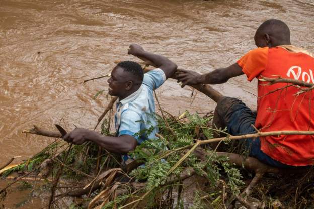 7a28f8c3 129b 4101 a02d 3164e88fd299 أوغندا .. مصرع ١٥ شخصا بسبب انهيارات أرضية ناجمة عن الأمطار غزيرة