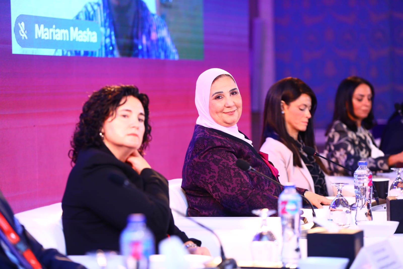 مصر .. افتتاح منتدي "المرأة الإفريقية للابتكار وريادة الأعمال" بمشاركة وزيرتان و ١٣٠٠ من رواد الأعمال 1 IMG 20220926 WA0022 مصر .. افتتاح منتدي "المرأة الإفريقية للابتكار وريادة الأعمال" بمشاركة وزيرتان و ١٣٠٠ من رواد الأعمال