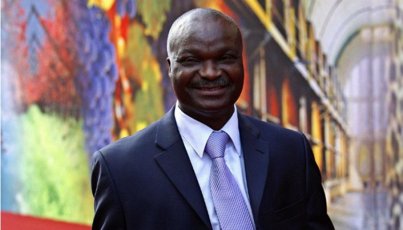"ميلا" إذا وصلت الكاميرون لربع نهائي كأس العالم فأنتظروها في المباراة النهائية 1 roger milla 09102016 otric 1213 ns 700 cameroon info p "ميلا" إذا وصلت الكاميرون لربع نهائي كأس العالم فأنتظروها في المباراة النهائية