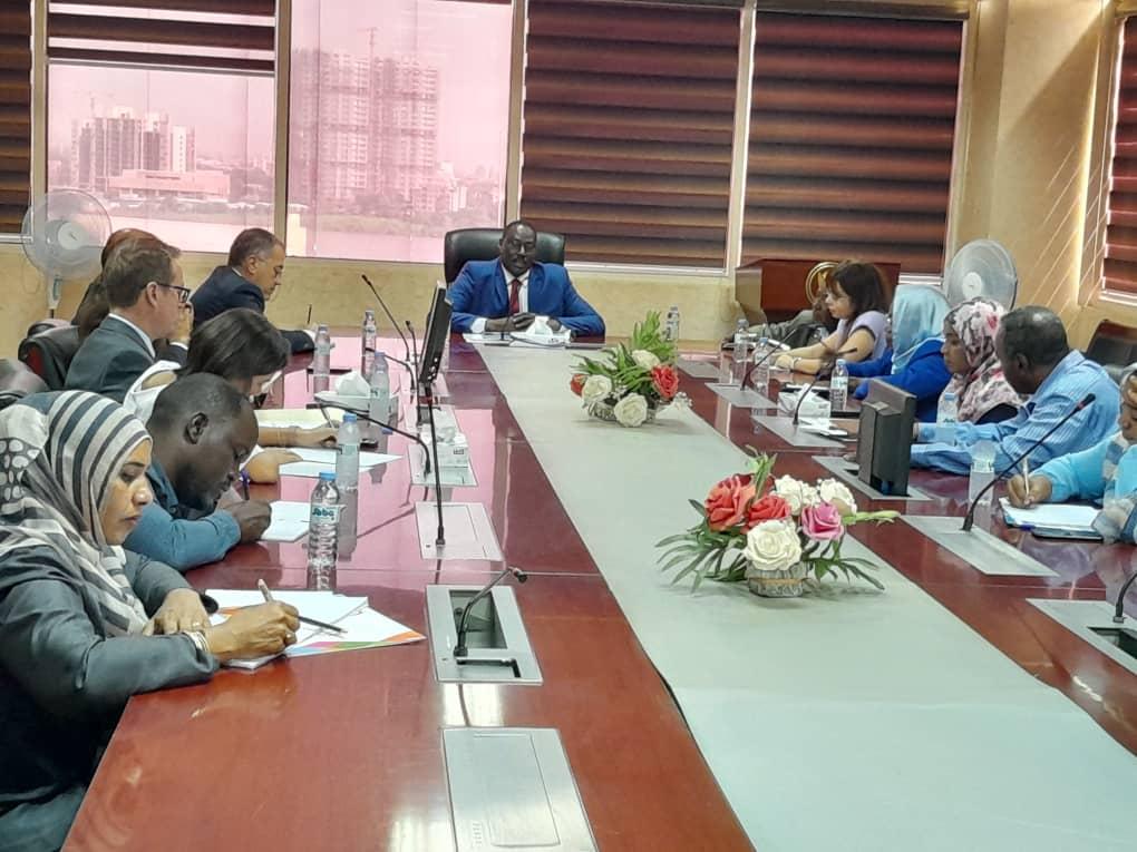 السودان يطالب المجتمع الدولي إعفاء ديونه الخارجية 1 السودان يطالب المجتمع الدولي إعفاء ديونه الخارجية