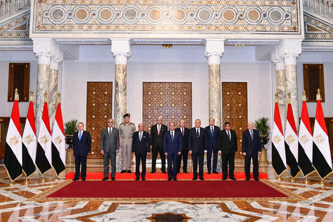 مصر .. الرئيس عبد الفتاح السيسي لأعضاء الهيئات القضائية : "حقوق المصريين أمانة في أعناقكم" 1 FB IMG 1664631685421 مصر .. الرئيس عبد الفتاح السيسي لأعضاء الهيئات القضائية : "حقوق المصريين أمانة في أعناقكم"