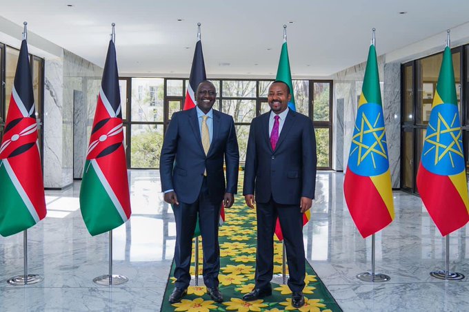 FeYkvEVWAAAdBe0 كينيا.. الرئيس روتو يتوجه الي إديس أبابا لبحث إنهاء الحرب الدائرة في إثيوبيا