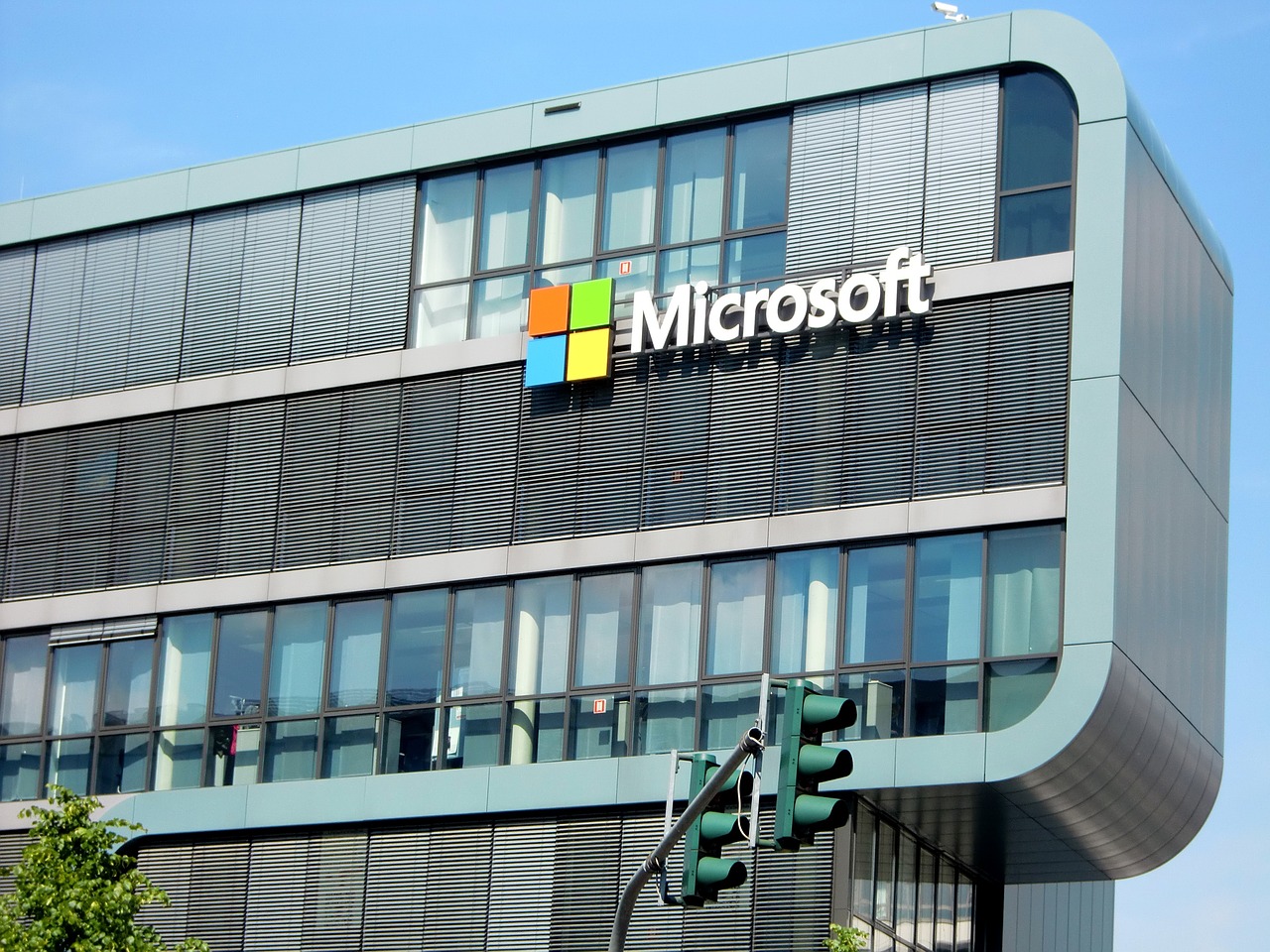 Esfuerzos de Microsoft y Salesforce en COP27 2 بالتزامن مع cop27 ,بالشراكة مع "التنمية الافريقي" "مايكروسفت" تقيم مختبرات للبيانات المناخية في القاهرة ونيروبي