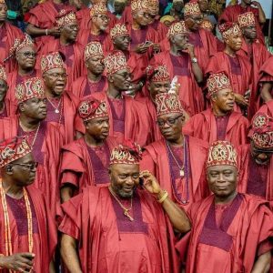 FB IMG 1669583953729 نيجيريا .. مهرجان « Ojude Oba »  يحتفل به الملايين من قبائل " اليوروبا " ثالث أيام عيد الأضحى 