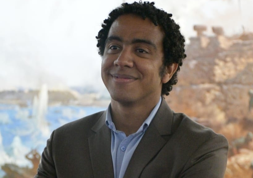 IMG ٢٠٢٢١١١٢ ١٥٣٦٠٩ المصري «حسن غزالي» يفوز بالجائزة الأفريقية للتأثير المجتمعي وتنمية الشباب لعام ٢٠٢٢