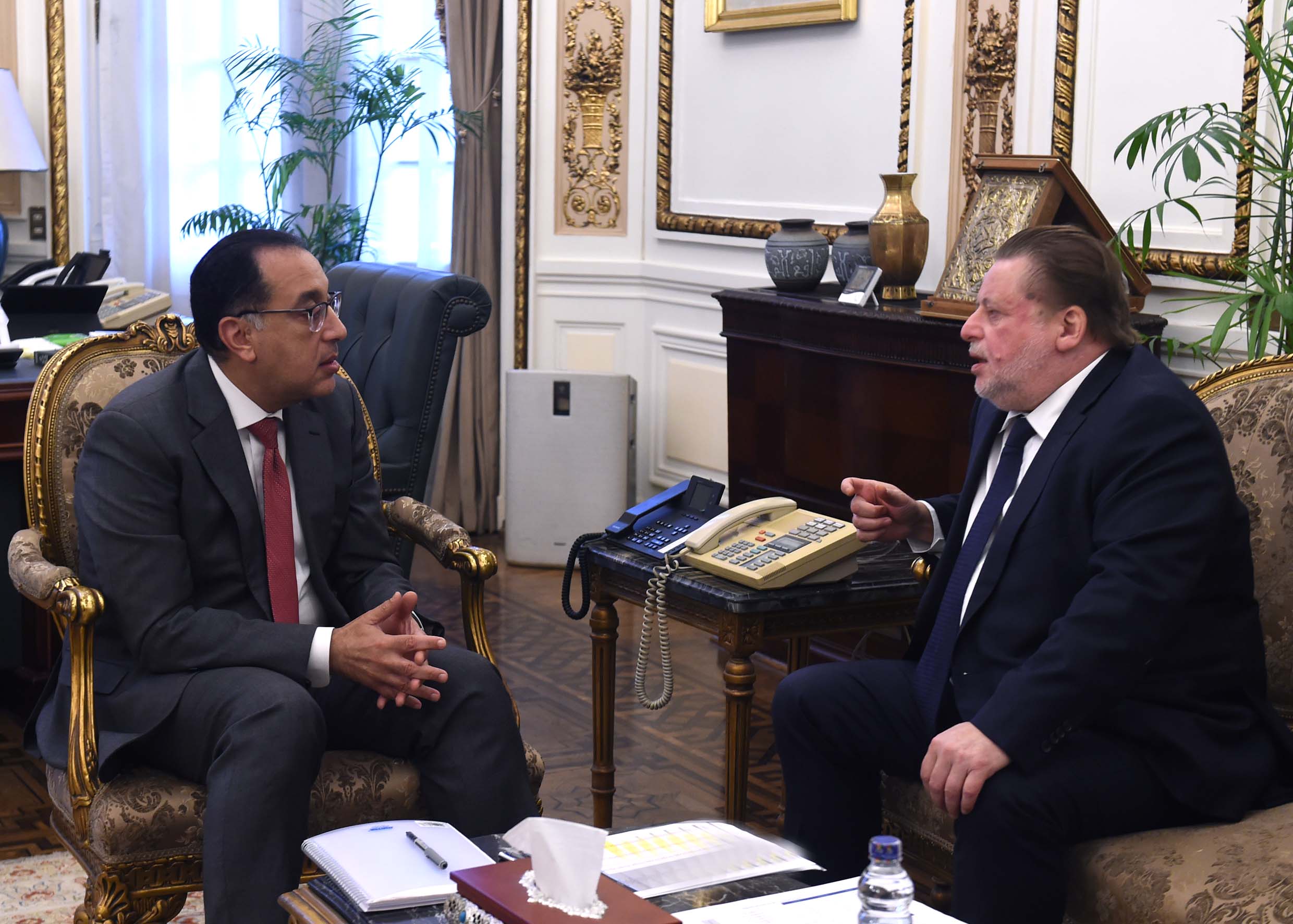 مصر .. رئيس الوزراء يلتقي محافظ البنك المركزي لمتابعة عدد من الملفات .. ( تفاصيل ) 1 SLM 2853 مصر .. رئيس الوزراء يلتقي محافظ البنك المركزي لمتابعة عدد من الملفات .. ( تفاصيل )
