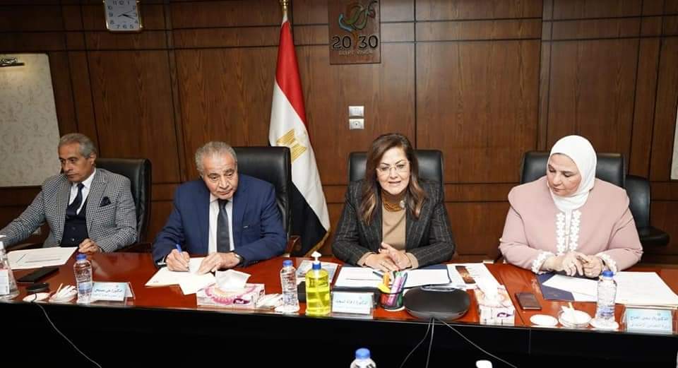 مصر .. رفع الحد الأدنى للأجور بالقطاع الخاص إلى 2700 جنيه .. وعلاوة دورية اعتبارًا من أول يناير المقبل 1 FB IMG 1672301583448 مصر .. رفع الحد الأدنى للأجور بالقطاع الخاص إلى 2700 جنيه .. وعلاوة دورية اعتبارًا من أول يناير المقبل