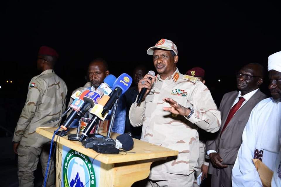 FB IMG 1672775552989 السودان .. « دقلو »  يؤكد مجدداً عزم الحكومة على فرض هيبة الدولة وسيادة حكم القانون