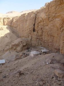 FB IMG 1673706409540 مصر ..  الكشف عن مقبرة ملكية بالبر الغربي بالأقصر