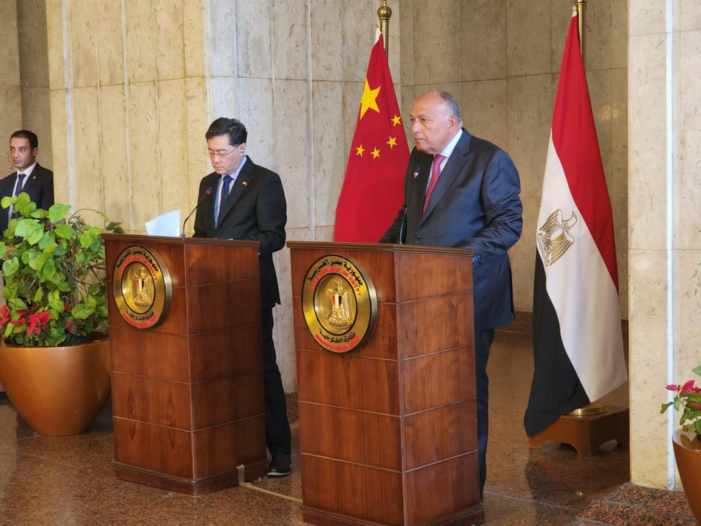 وزير الخارجية الصيني يصل القاهرة ثاني محطات جولته الأفريقية .. وتأكيد صيني مصري علي عمق العلاقات 1 IMG 20230115 WA0027 وزير الخارجية الصيني يصل القاهرة ثاني محطات جولته الأفريقية .. وتأكيد صيني مصري علي عمق العلاقات