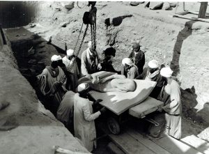IMG 20230123 WA0021 مصر ..  مرور 34 عام على اكتشاف خبيئة معبد الأقصر .. ( صور )