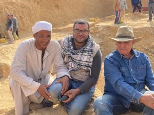 IMG 20230126 WA0006 عالم الآثار المصري الشهير زاهى حواس يعلن عن إكتشافات أثرية جديدة بسقارة