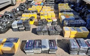 SouthAfrica cocaineseized cocaine 210622 SAPS 350x250 c default 1 تجارة الكوكايين في شرق وجنوب إفريقيا.. نمو في 16 دولة وكميات هائلة قادمة من البرازيل