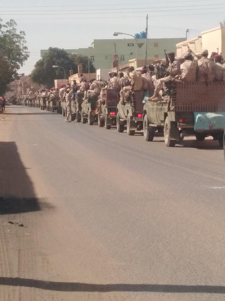 الدعم السريع تتجول في شوارع امدرمان السودان .. الجيش يحقق في أسباب انسحاب قوات رئاسة الفرقة الأولي من ود مدني 