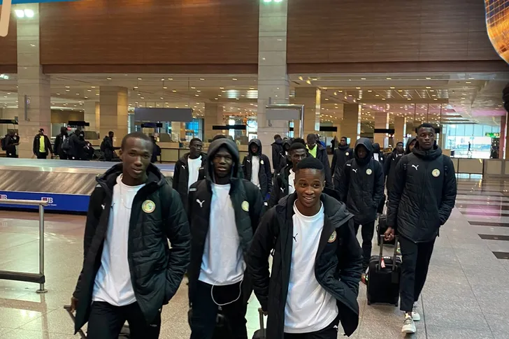 1676473808 0 بعثة منتخبي السنغال و جامبيا تصل إلى مصر للمشاركة في كأس أفريقيا للشباب