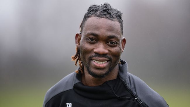 Christian Atsu مشجعو" نيوكاسل الانجليزي"يطلقون حملة تبرعات لبناء مدرسة في غانا تكريماً للاعب "كريستيان أتسو"