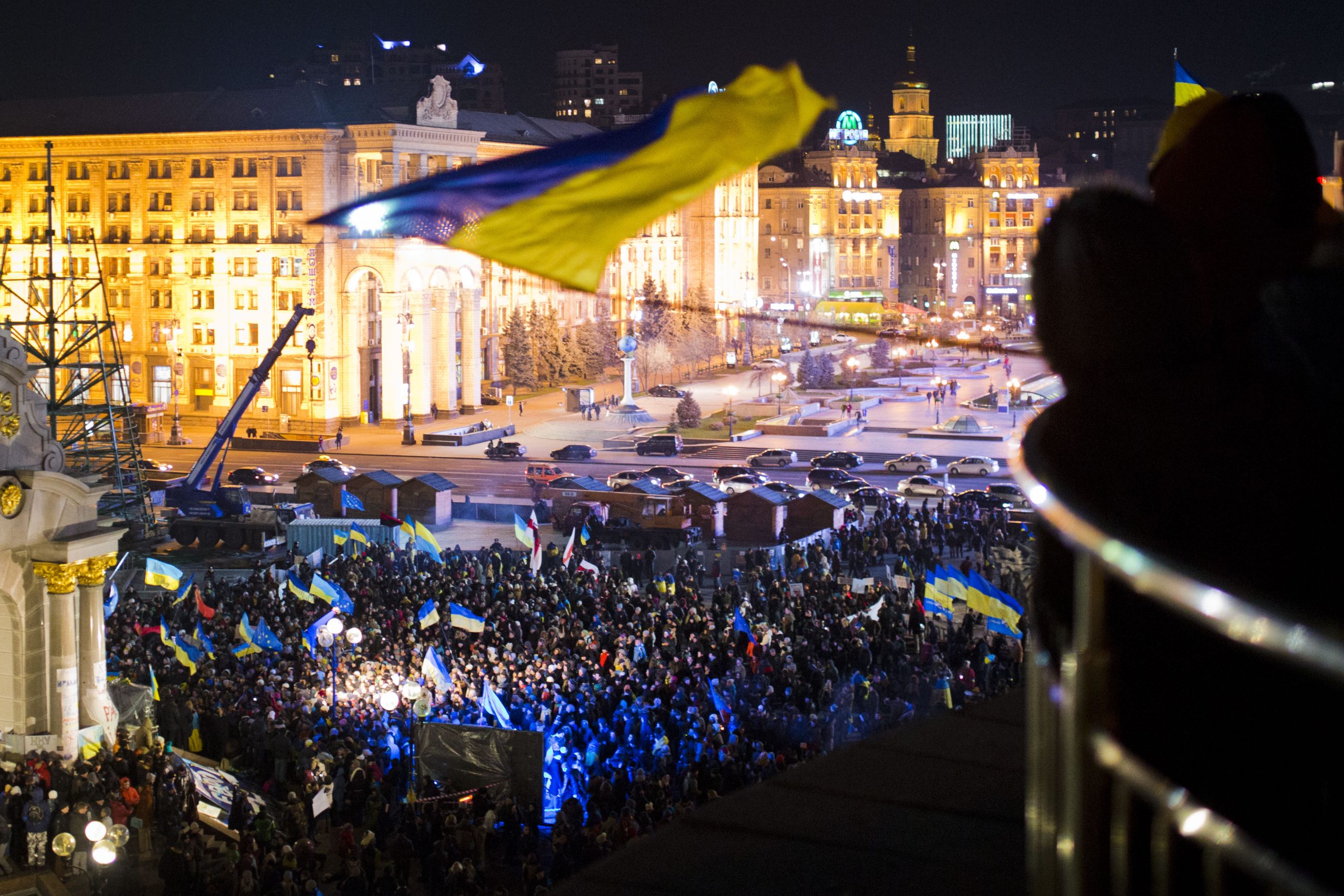 Euromaidan 03 scaled ٣٤ سفيرا أجنبي لدي القاهرة يصدرون بيانا مشتركا دعما لأوكرانيا  
