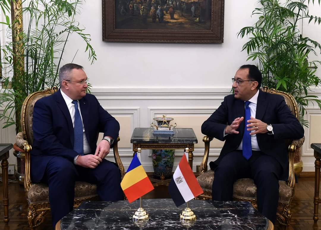 FB IMG 1675513596139 رئيسا وزراء مصر ورومانيا يترأسان جلسة مباحثات موسعة لبحث تعزيز التعاون المشترك 