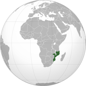 Mozambique orthographic projection.svg موزمبيق.. لماذا سميت بهذا الاسم؟ ومن هو حاكمها العربي في القرن الـ13؟