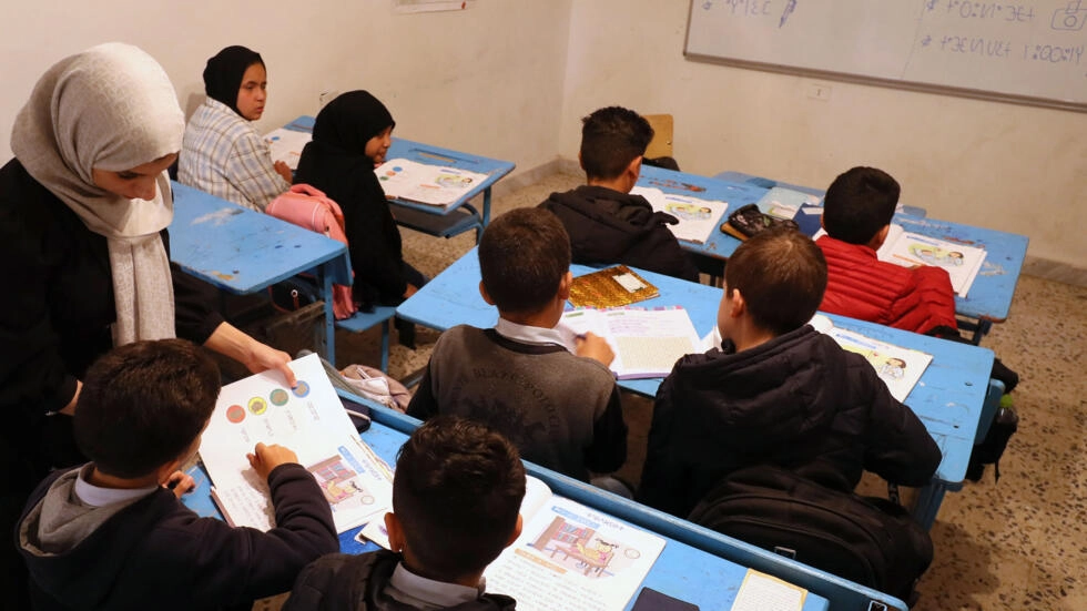المدارس في ليبيا ليبيا .. " اللغة الأمازيغية " إلي العلن بعد عقود من المنع في عهد القذافي