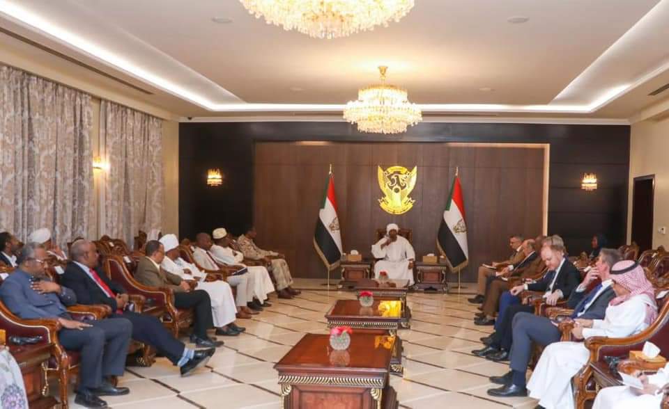 السودان .. اجتماع يناقش سير العملية السياسية برئاسة « البرهان » 1 FB IMG 1678916929407 السودان .. اجتماع يناقش سير العملية السياسية برئاسة « البرهان »