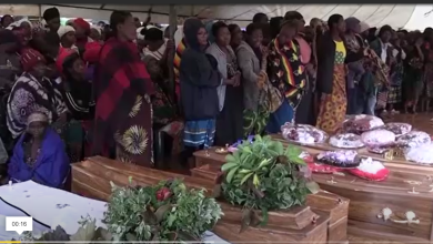 Screenshot 2023 03 16 124736 ملاوي .. رئيس البلاد يشارك في تشييع جنازة 225 شخص قتلوا في إعصار "فريدي"