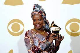 download 7 ديفا إفريقيا: تفوز بالجائزة الدولية لموسيقى الدول القطبية