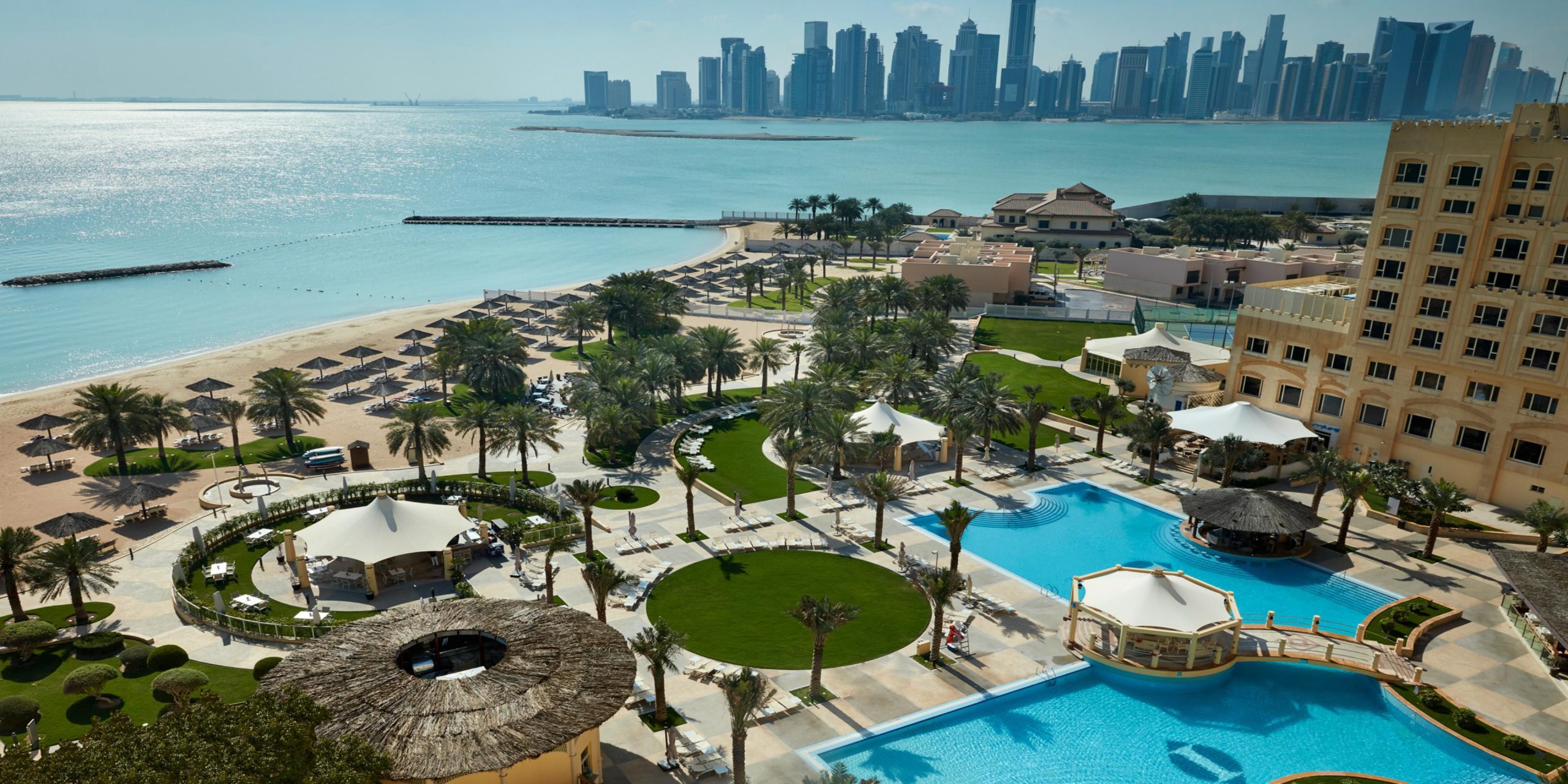 intercontinental doha 4962710225 2x1 1 scaled استمتع بالاقامة في أفخم فنادق الدوحة .. و استعد لحجز احدى رحلات " الخطوط القطرية "