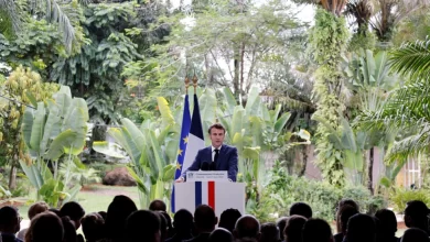 macron gabon « ماكرون » يواصل جولته الأفريقية سعيا لإرساء "علاقة جديدة" بين فرنسا ودول القارة