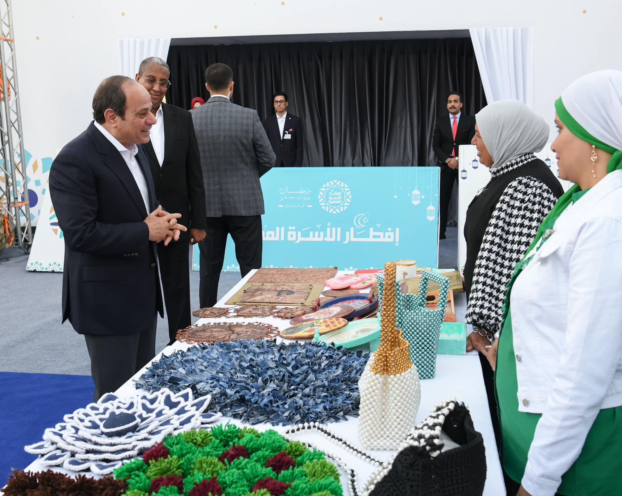 مصر .. الرئيس السيسي: علينا أن نبقى يدًا واحدًة كي نتقدم 1 340224864 756383996200713 2225010637758502768 n مصر .. الرئيس السيسي: علينا أن نبقى يدًا واحدًة كي نتقدم