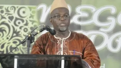 Imam Sekou Sylla بوركينا فاسو.. تعلن أن يوم الجمعة 21 أبريل 2023 هو أول أيام عيد الفطر المبارك