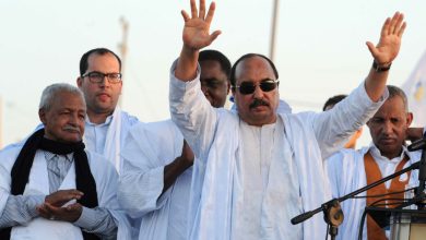الموريتاني السابق محمد ولد عبد العزيز موريتانيا .. الرئيس السابق ينفي أمام المحكمة تهم الفساد