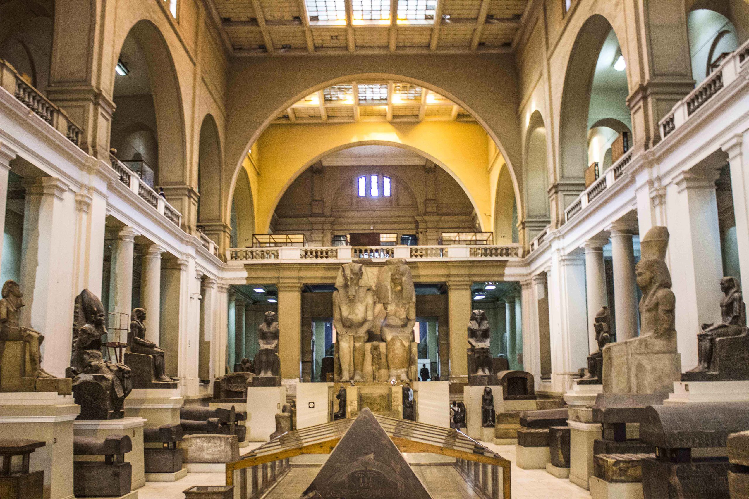 المتحف المصري scaled مصر تحتفل بذكرى مرور 126 عام علي وضع حجر أساس المتحف المصري بالتحرير 
