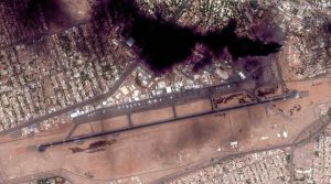 ١٤٤٥١٢ 1 شاهد حجم الدمار الذي تسببت فيه الاشتباكات بين الجيش السوداني والدعم السريع في الخرطوم 