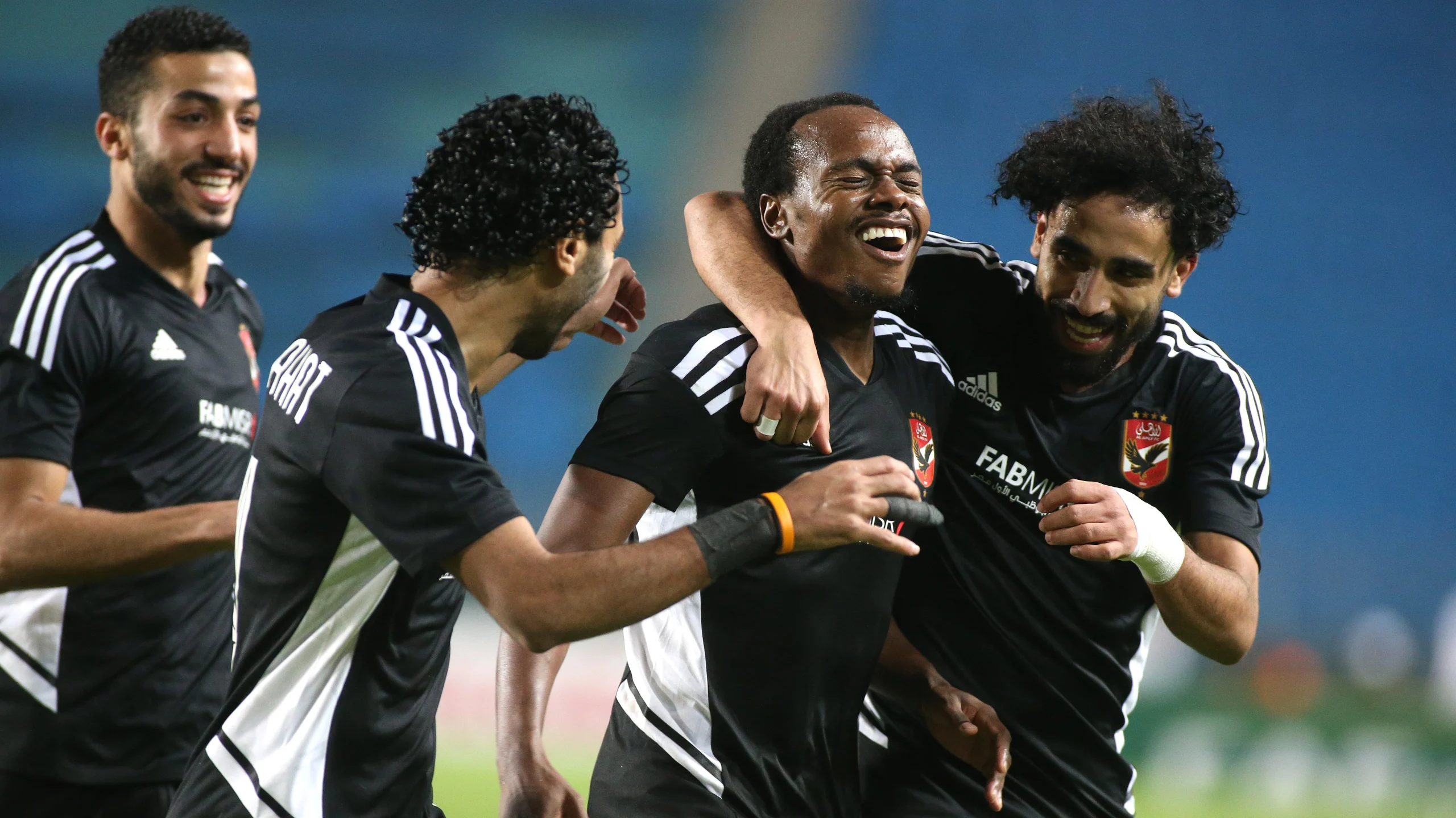 الأهلي المصري يقسو على الترجي التونسي بـ3 أهداف ويضع قدم ونصف في النهائي