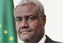 مفوضية الاتحاد الأفريقي موسي فقي دعا إلي تنفيذ اتفاق « بريتوريا » .. أول تعليق من الاتحاد الأفريقي علي الاشتباكات المسلحة في شمال إثيوبيا 