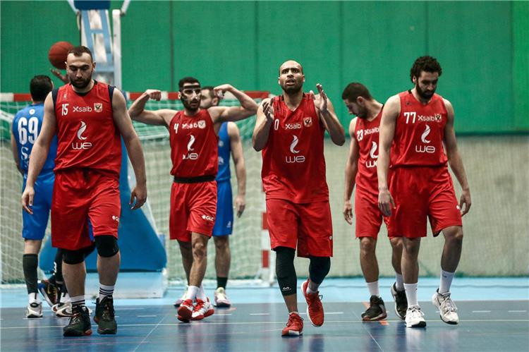 الأهلي إلي نهائي بطولة إفريقيا للسلة "BAL " بفوزه على إستاد مالي ٧٨-٧٣ 1 فريق النادي الأهلي لكرة السلة الأهلي إلي نهائي بطولة إفريقيا للسلة "BAL " بفوزه على إستاد مالي ٧٨-٧٣
