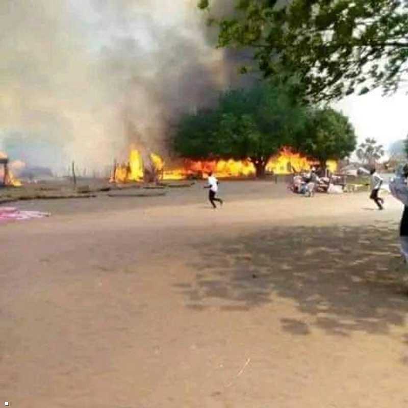 1 1602369 السودان .. « دارفور » تنزف دما .. والجثث تملأ شوارع « الجنينة »  