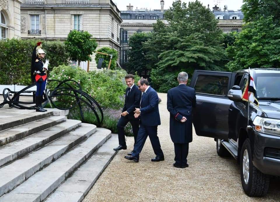 FB IMG 1687448250337 الرئيس السيسي يلتقي ماكرون في باريس