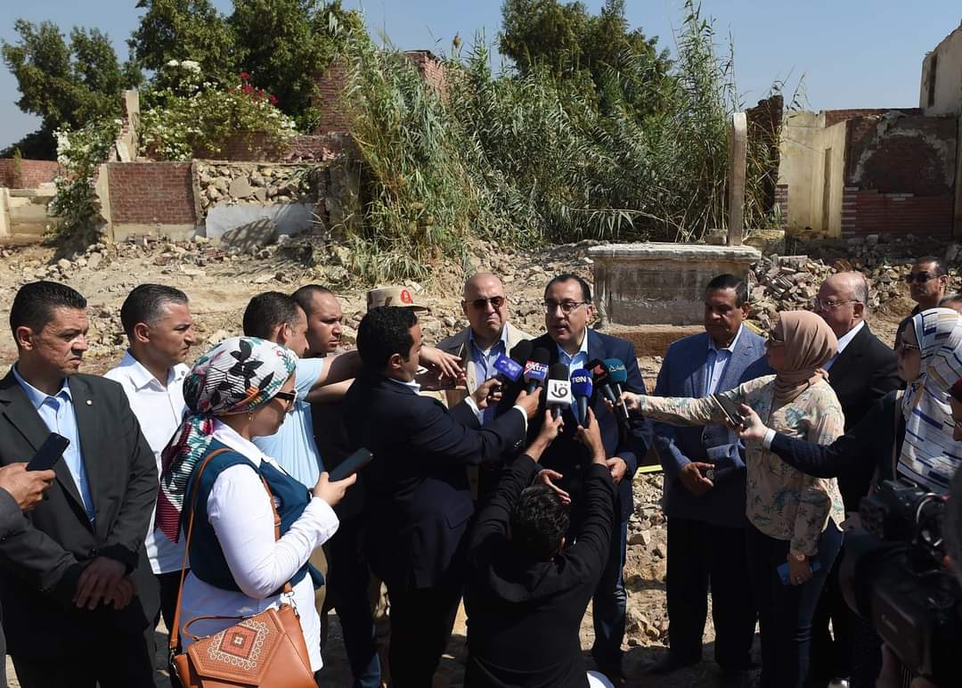 مصر .. رئيس الوزراء : "مقبرة الخالدين" ستكون في مكان مُصمم على أعلى مستوى وبشكل حضاري ليجمع كل الخالدين وزعماء الوطن 1 FB IMG 1687601817522 مصر .. رئيس الوزراء : "مقبرة الخالدين" ستكون في مكان مُصمم على أعلى مستوى وبشكل حضاري ليجمع كل الخالدين وزعماء الوطن
