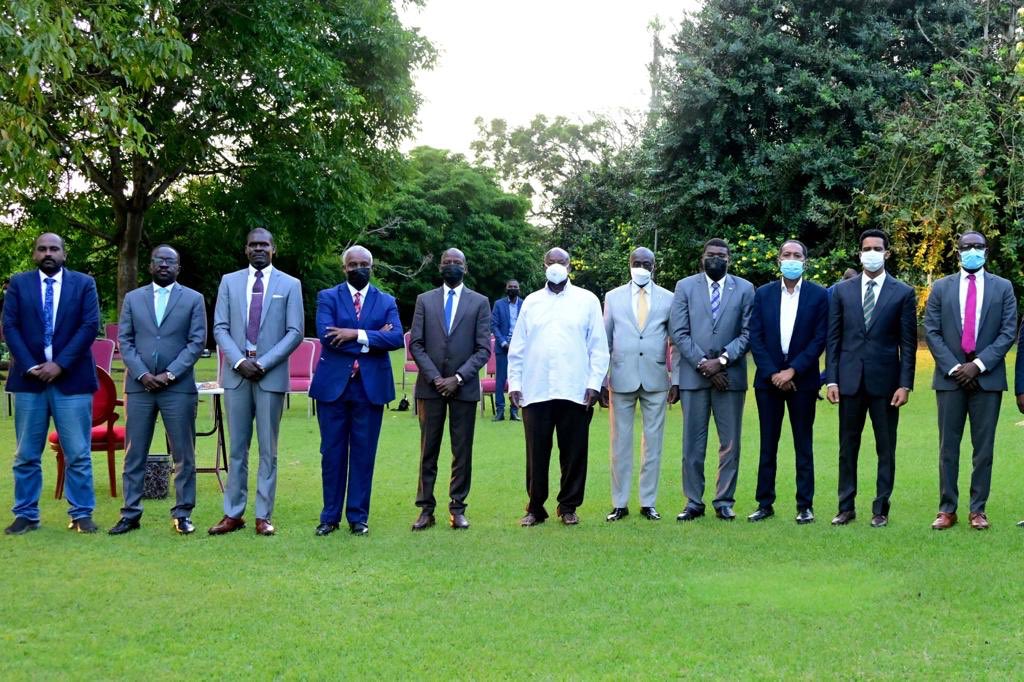 F0IlKsjagAA0e85 السودان .. وفد سياسي مدني يلتقي الرئيس الأوغندي .. وموسفيني يؤكد استعداده لمواصلة الجهود للمساعدة على الخروج من هذه الأزمة