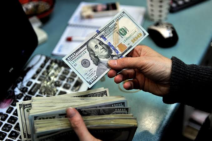 مصر .. استقرار سعر الدولار مقابل الجنيه.. وتراجع اليورو والاسترليني 1 images 17 مصر .. استقرار سعر الدولار مقابل الجنيه.. وتراجع اليورو والاسترليني