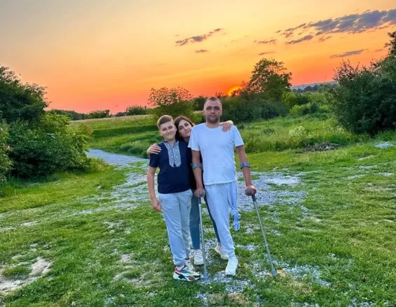 أوكرانيا..جندي فقد ساقه في الحرب: حلمي الوحيد هو زيارة مصر ورؤية الأهرامات 1 vi.jpg أوكرانيا..جندي فقد ساقه في الحرب: حلمي الوحيد هو زيارة مصر ورؤية الأهرامات